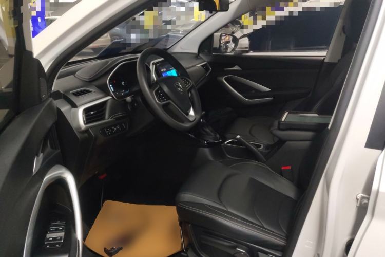 Used Baojun 530 2021 Global Car Anniversary Edition 1.5T CVT Luxury Model 5 Seats Driver Seat