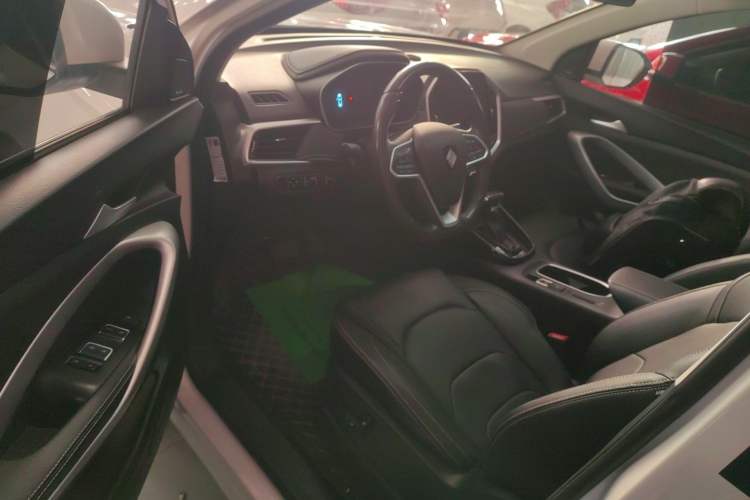 Used Baojun 530 2021 Global Car Anniversary Edition 1.5T CVT Prestige Connected Model 5 Seats Driver Seat