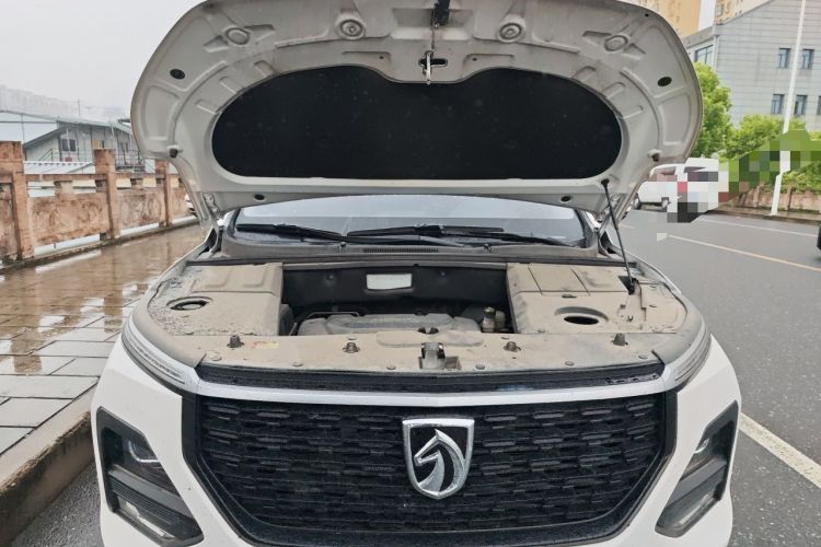 Used Baojun 530 2021 Global Car Anniversary Edition 1.5T CVT Prestige Connected Model 7 Seats Engine Bay