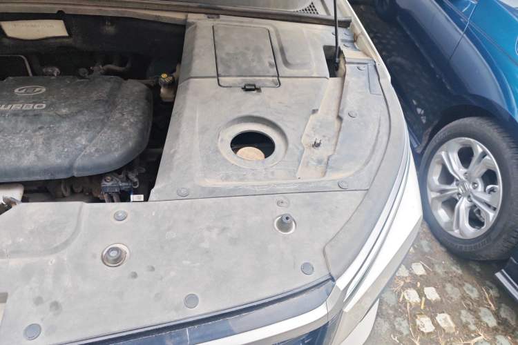 Used Baojun 530 2021 Global Car Anniversary Edition 1.5T CVT Prestige Connected Model 5 Seats Engine Bay Left