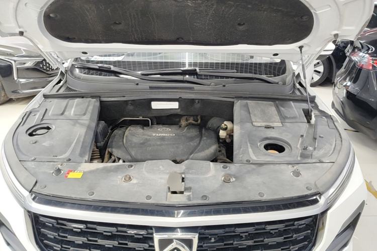 Used Baojun 530 2021 Global Car Anniversary Edition 1.5T Manual Luxury Model 7 Seats Engine Bay