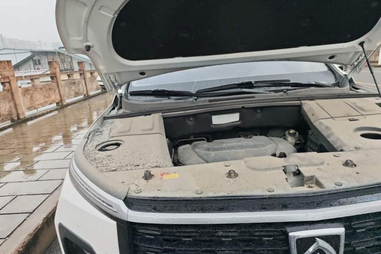 Used Baojun 530 2021 Global Car Anniversary Edition 1.5T CVT Prestige Connected Model 7 Seats Engine Bay Right