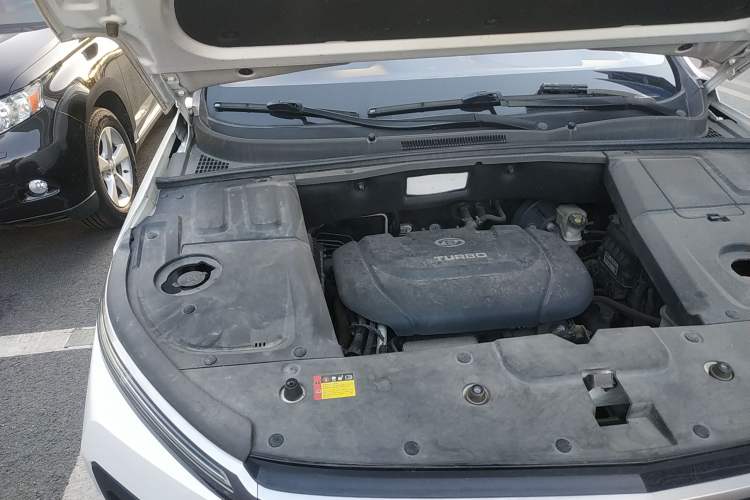 Used Baojun 530 2021 Global Car Anniversary Edition 1.5T CVT Prestige Connected Model 7 Seats Engine Bay Right