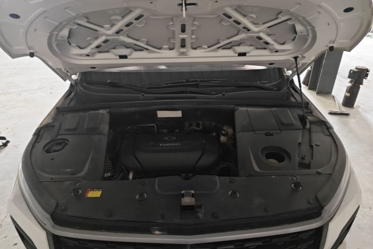 Used Baojun 530 2021 Global Car Anniversary Edition 1.5T Manual Comfort Version 7 Seats Engine Bay
