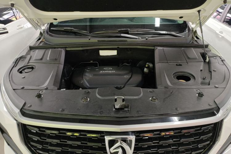 Used Baojun 530 2021 Global Car Anniversary Edition 1.5T CVT Prestige Connected Model 7 Seats Engine Bay