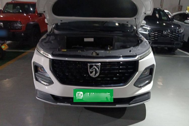 Used Baojun 530 2021 Global Car Anniversary Edition 1.5T CVT Prestige Connected Model 7 Seats Engine Bay