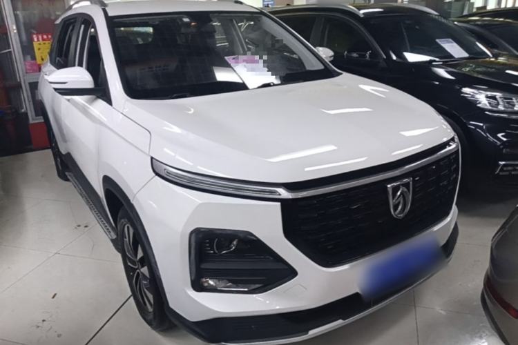 Used Baojun 530 2021 Global Car Anniversary Edition 1.5T CVT Luxury Model 6 Seats Exterior 1