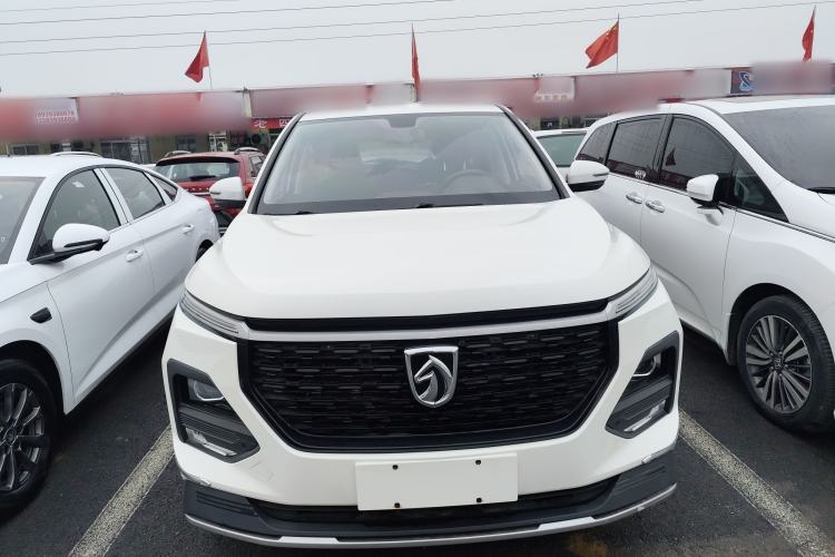 Used Baojun 530 2021 Global Car Anniversary Edition 1.5T Manual Prestige Model 6 Seats Exterior 1
