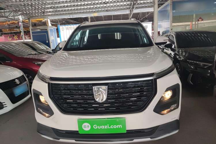 Used Baojun 530 2021 Global Car Anniversary Edition 1.5T CVT Luxury Model 7 Seats Exterior 1