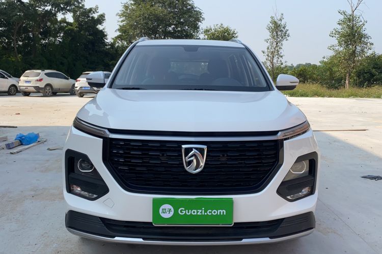 Used Baojun 530 2021 Global Car Anniversary Edition 1.5T CVT Luxury Model 6 Seats Exterior 1
