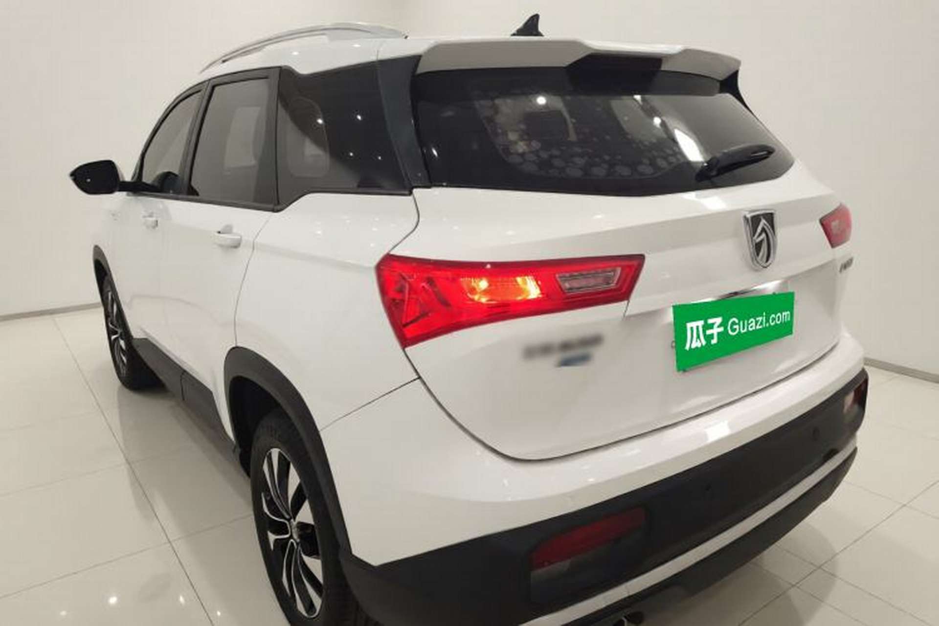 Used Baojun 530 2021 Global Car Anniversary Edition 1.5T CVT Luxury Model 7 Seats Exterior 2