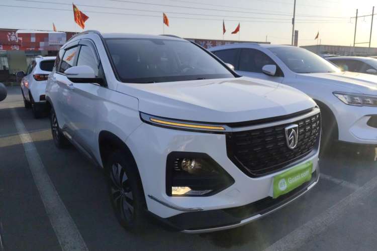 Used Baojun 530 2021 Global Car Anniversary Edition 1.5T Manual Prestige Model 6 Seats Exterior 2
