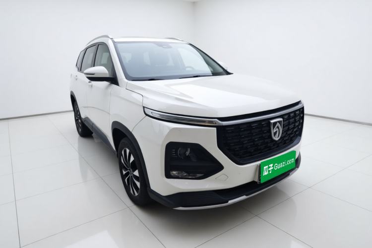 Used Baojun 530 2021 Global Car Anniversary Edition 1.5T Manual Luxury Model 5 Seats Exterior 2