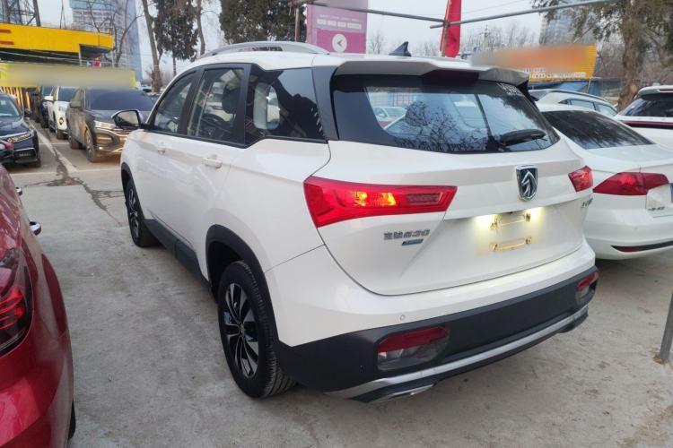 Used Baojun 530 2021 Global Car Anniversary Edition 1.5T Manual Luxury Model 5 Seats Exterior 3