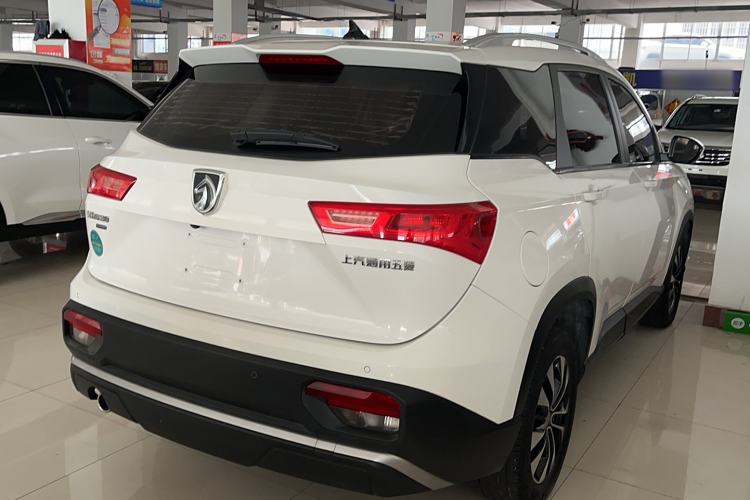 Used Baojun 530 2021 Global Car Anniversary Edition 1.5T CVT Luxury Model 6 Seats Exterior 3