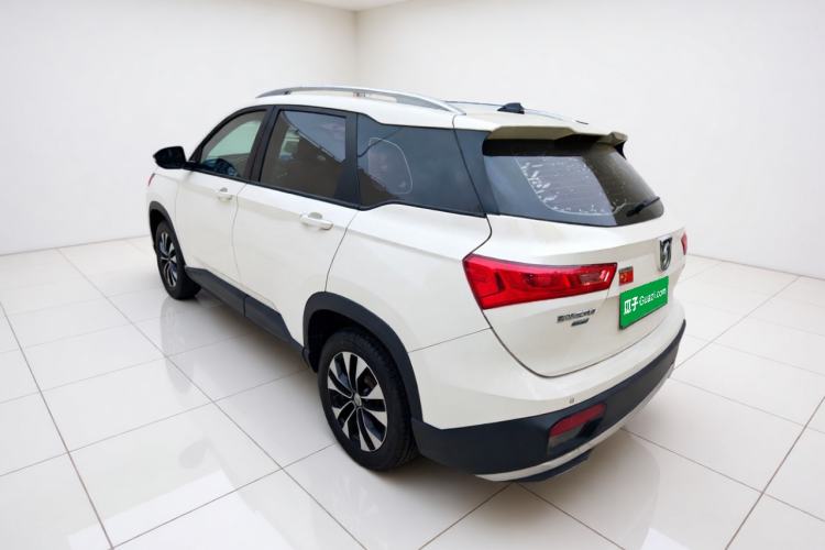 Used Baojun 530 2021 Global Car Anniversary Edition 1.5T Manual Luxury Model 5 Seats Exterior 3