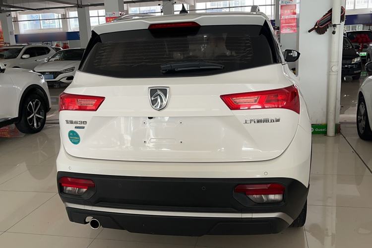 Used Baojun 530 2021 Global Car Anniversary Edition 1.5T CVT Luxury Model 6 Seats Exterior 4