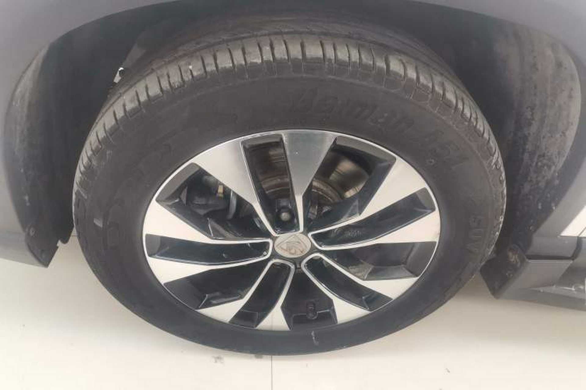 Used Baojun 530 2021 Global Car Anniversary Edition 1.5T CVT Prestige Connected Model 6 Seats Exterior 4