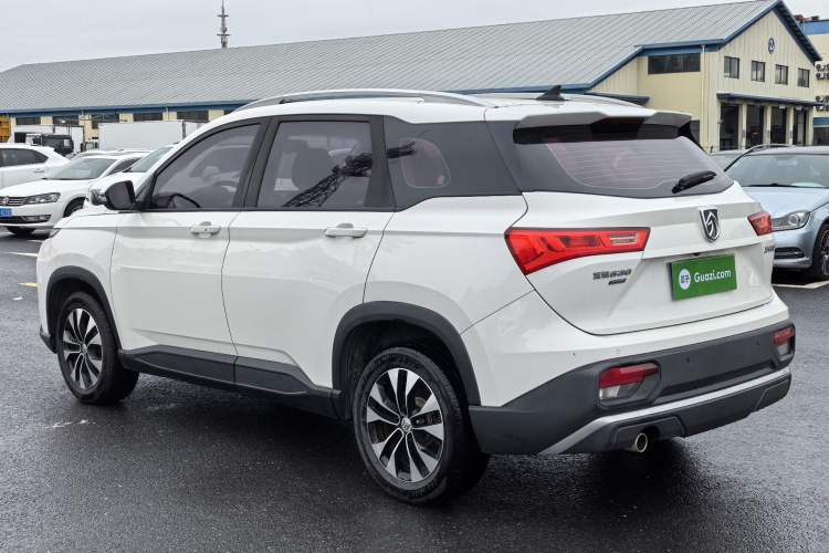 Used Baojun 530 2021 Global Car Anniversary Edition 1.5T CVT Luxury Model 7 Seats Exterior 5