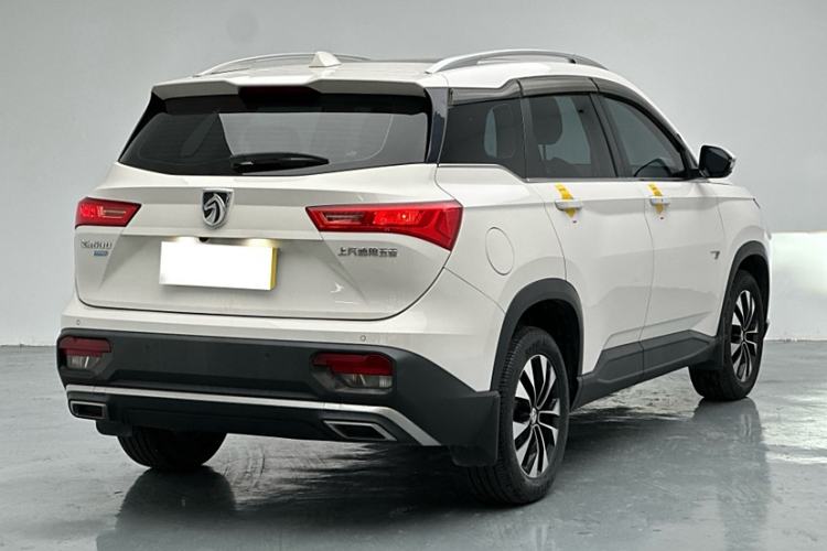 Used Baojun 530 2021 Global Car Anniversary Edition 1.5T CVT Prestige Connected Model 5 Seats Exterior 5