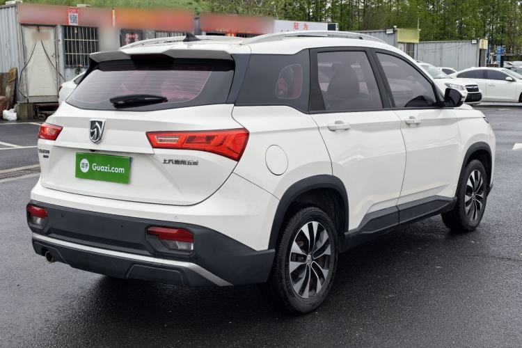 Used Baojun 530 2021 Global Car Anniversary Edition 1.5T CVT Luxury Model 7 Seats Exterior 7