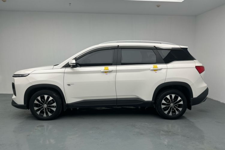 Used Baojun 530 2021 Global Car Anniversary Edition 1.5T CVT Prestige Connected Model 5 Seats Exterior 8