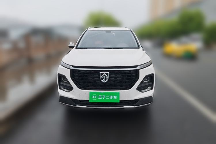 Used Baojun 530 2021 Global Car Anniversary Edition 1.5T CVT Prestige Connected Model 7 Seats Front