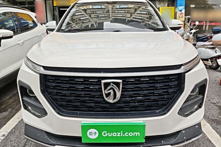 Used Baojun 530 2021 Global Car Anniversary Edition 1.5T Manual Luxury Model 5 Seats Front