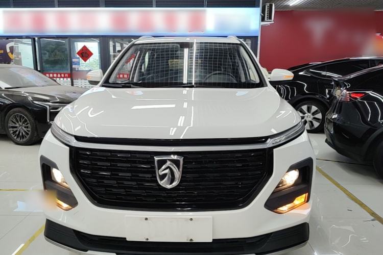 Used Baojun 530 2021 Global Car Anniversary Edition 1.5T Manual Luxury Model 7 Seats Front