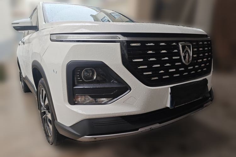 Used Baojun 530 2021 Global Car Anniversary Edition 1.5T Manual Luxury Model 7 Seats Front Right 45 Deg