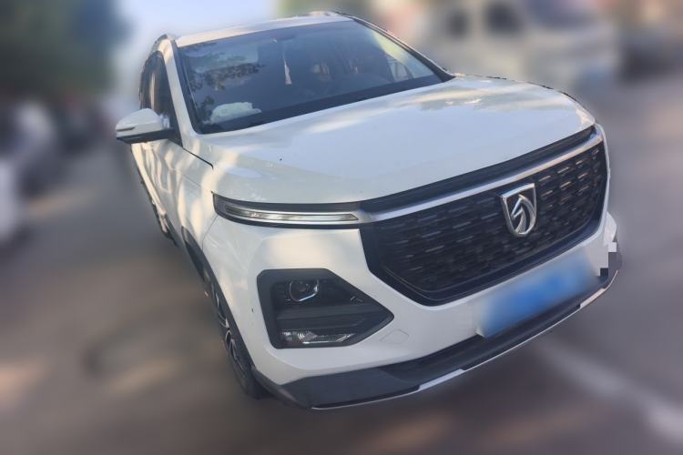 Used Baojun 530 2021 Global Car Anniversary Edition 1.5T Manual Luxury Model 6 Seats Front Right 45 Deg