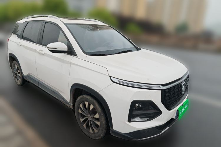 Used Baojun 530 2021 Global Car Anniversary Edition 1.5T CVT Prestige Connected Model 7 Seats Front Right 45 Deg