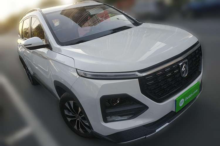 Used Baojun 530 2021 Global Car Anniversary Edition 1.5T CVT Prestige Connected Model 7 Seats Front Right 45 Deg