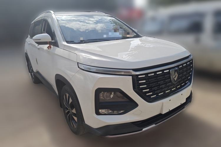 Used Baojun 530 2021 Global Car Anniversary Edition 1.5T Manual Luxury Model 7 Seats Front Right 45 Deg