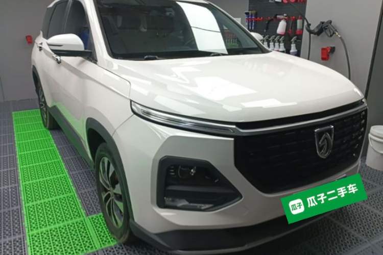 Used Baojun 530 2021 Global Car Anniversary Edition 1.5T CVT Prestige Connected Model 7 Seats Front Right 45 Deg