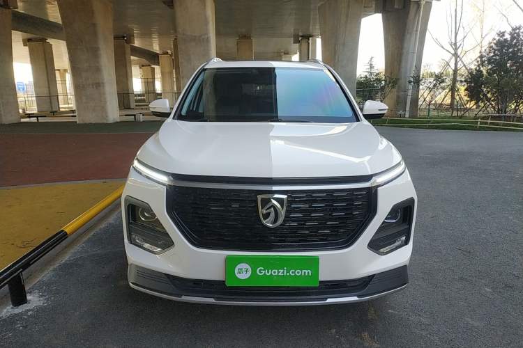 Used Baojun 530 2021 Global Car Anniversary Edition 1.5T CVT Prestige Connected Model 6 Seats Front