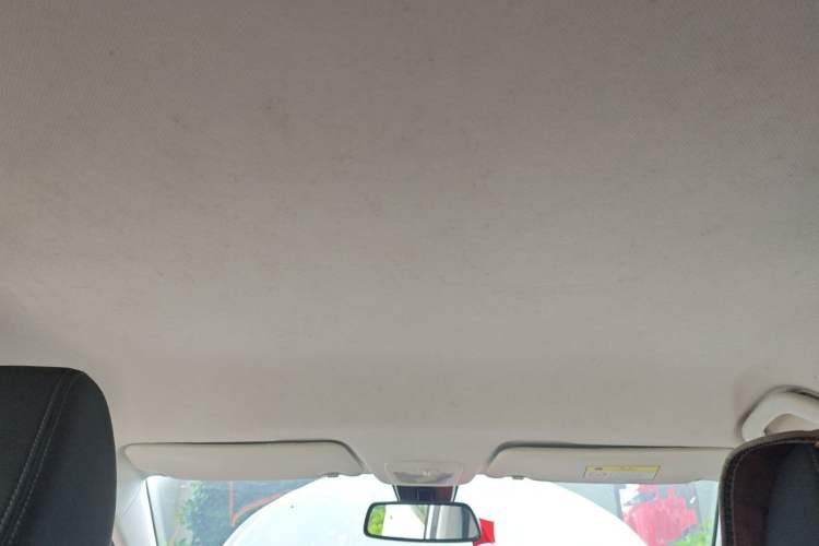 Used Baojun 530 2021 Global Car Anniversary Edition 1.5T Manual Comfort Model 6 Seats Headliner