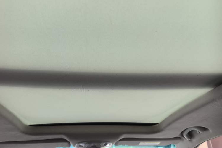 Used Baojun 530 2021 Global Car Anniversary Edition 1.5T CVT Prestige Connected Model 7 Seats Headliner