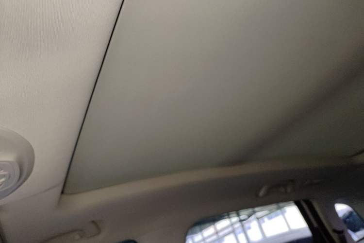 Used Baojun 530 2021 Global Car Anniversary Edition 1.5T CVT Prestige Connected Model 7 Seats Headliner