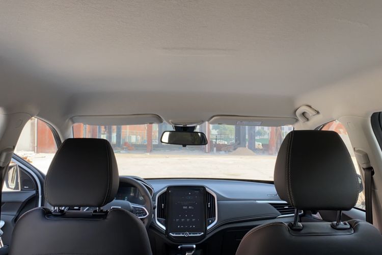 Used Baojun 530 2021 Global Car Anniversary Edition 1.5T CVT Luxury Model 6 Seats Headliner