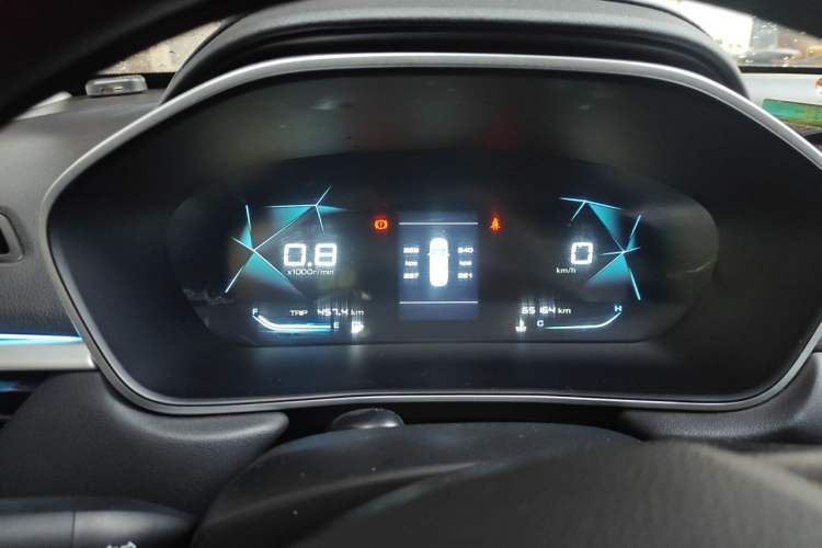 Used Baojun 530 2021 Global Car Anniversary Edition 1.5T Manual Luxury Model 7 Seats Instrument Cluster