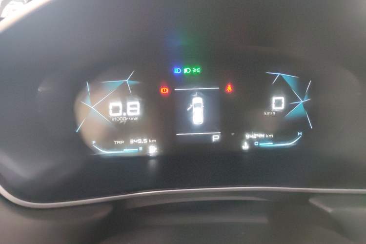 Used Baojun 530 2021 Global Car Anniversary Edition 1.5T CVT Luxury Model 7 Seats Instrument Cluster
