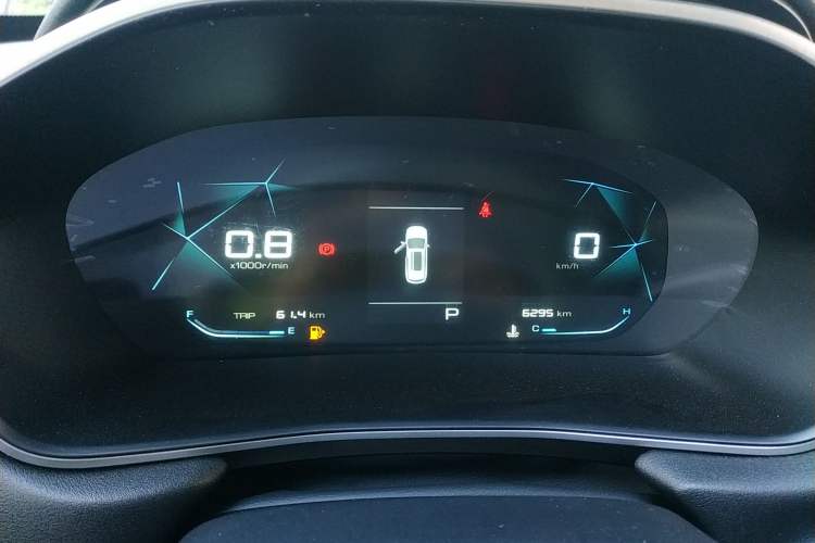Used Baojun 530 2021 Global Car Anniversary Edition 1.5T CVT Prestige Connected Model 6 Seats Instrument Cluster
