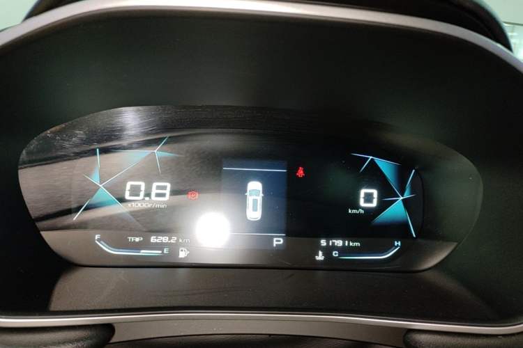 Used Baojun 530 2021 Global Car Anniversary Edition 1.5T CVT Prestige Connected Model 7 Seats Instrument Cluster