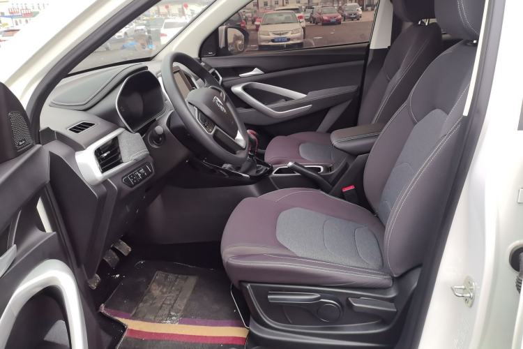 Used Baojun 530 2021 Global Car Anniversary Edition 1.5T Manual Comfort Model 5 Seats Interior 1