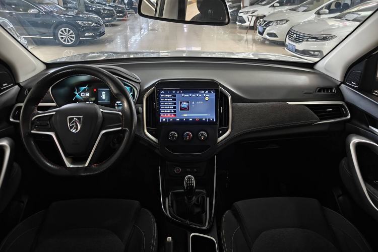 Used Baojun 530 2021 Global Car Anniversary Edition 1.5T Manual Comfort Model 5 Seats Interior 1