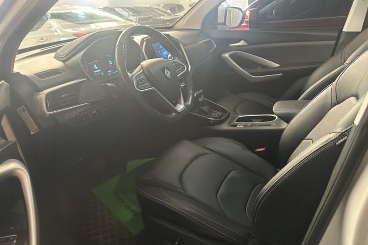 Used Baojun 530 2021 Global Car Anniversary Edition 1.5T CVT Prestige Connected Model 5 Seats Interior 2