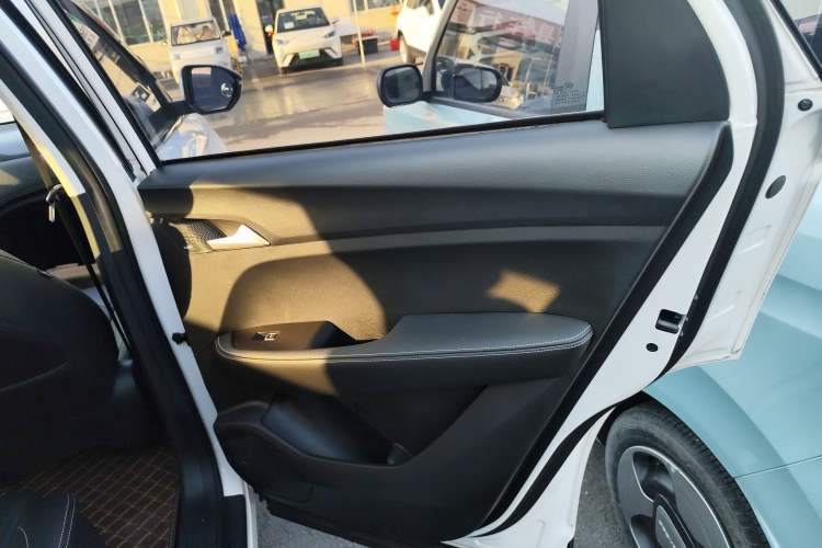 Used Baojun 530 2021 Global Car Anniversary Edition 1.5T Manual Prestige Model 6 Seats Interior 6