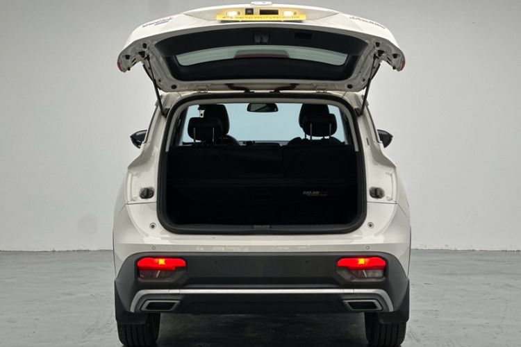 Used Baojun 530 2021 Global Car Anniversary Edition 1.5T CVT Prestige Connected Model 5 Seats Interior 7