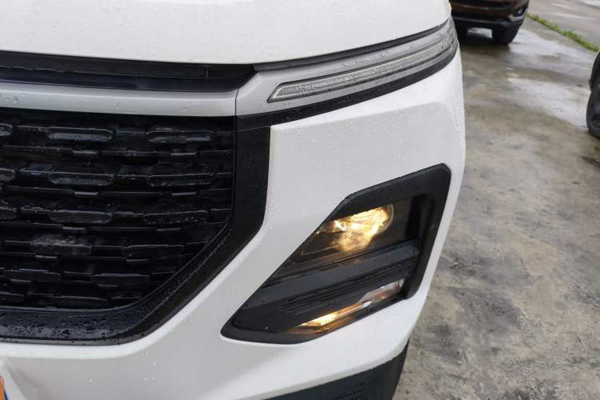 Used Baojun 530 2021 Global Car Anniversary Edition 1.5T Manual Comfort Model 6 Seats Left Front Headlight